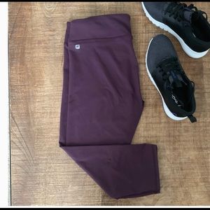 Fabletics - Salar Solid PowerHold® Capri